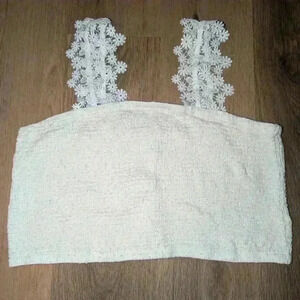 Arula white crop top